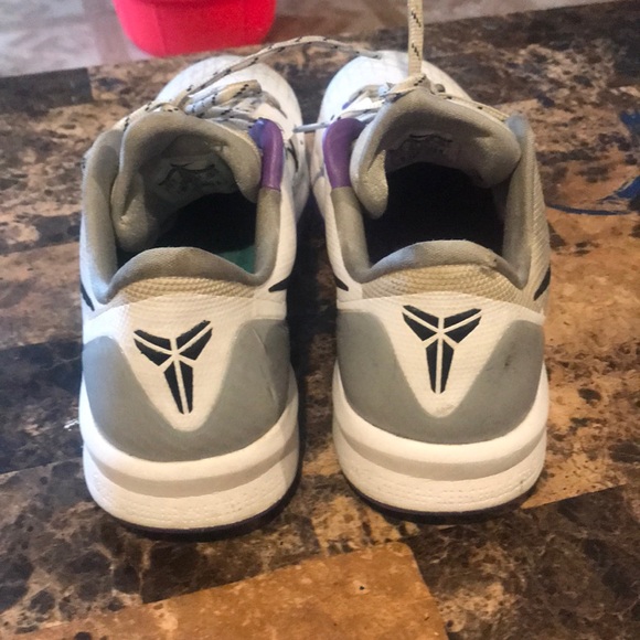 These are some Kobe shoes - Picture 2 of 4